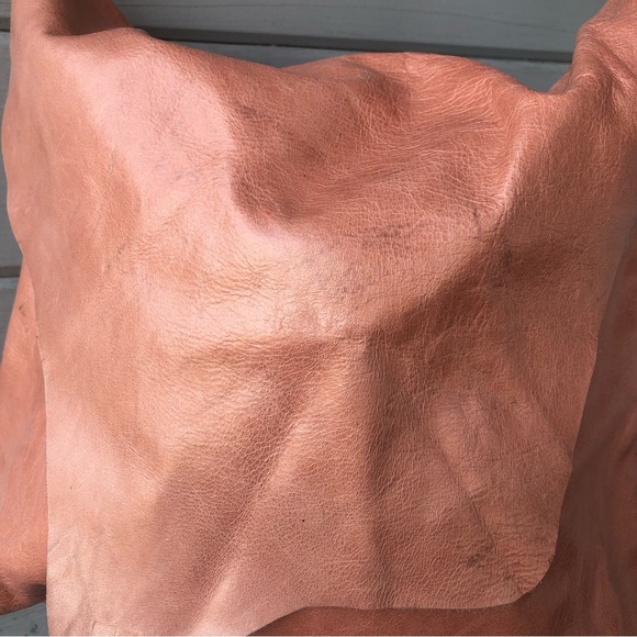 Two Hippies Leather Peach Bag. - Picture 11 of 14